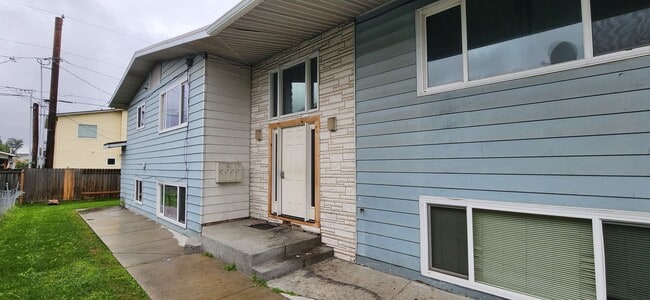 Primary Photo - 401 N Mumford St