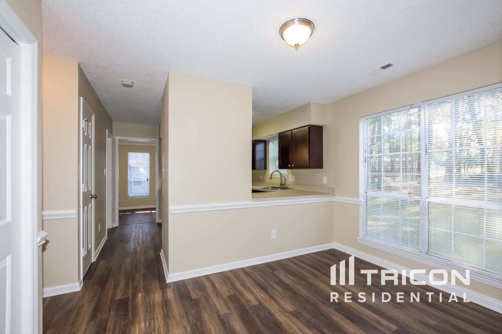 Building Photo - 5400 Southminster Ln