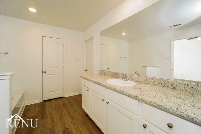 Building Photo - Coming Soon!