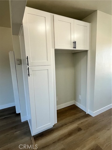 Building Photo - 1543 W 105th St