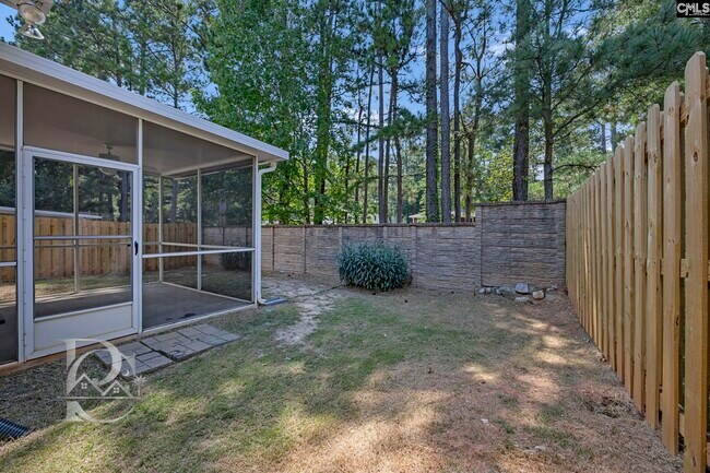 Building Photo - 157 Springhaven Dr