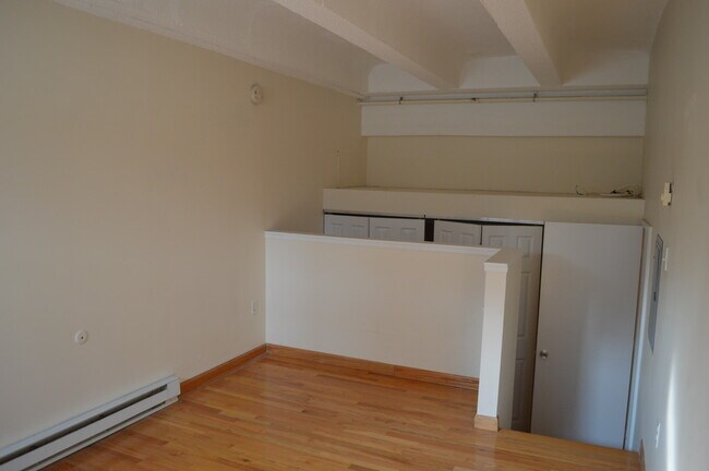 Building Photo - 12 Stoneholm St