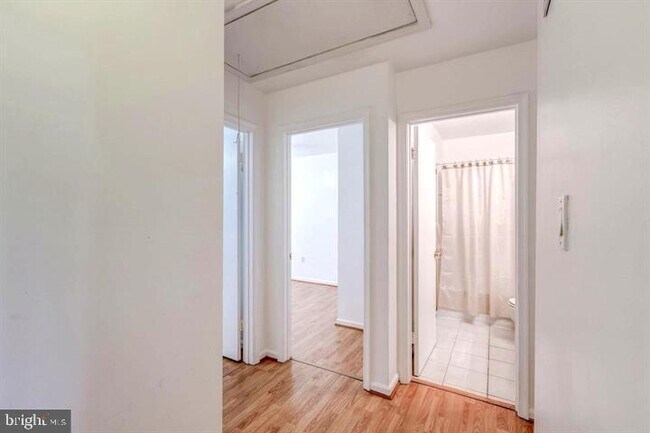 Building Photo - 13676 Barren Springs Ct
