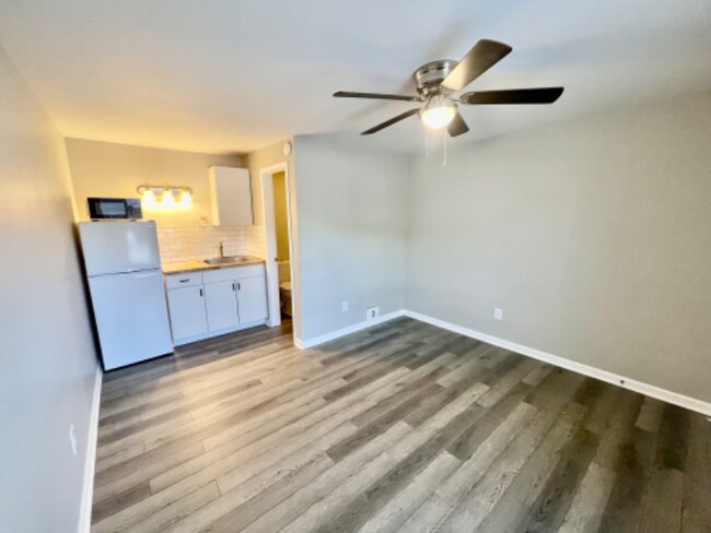 Building Photo - 603 S Jefferson Ave