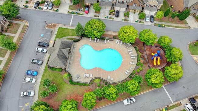 Building Photo - 812 Red Hart Ln