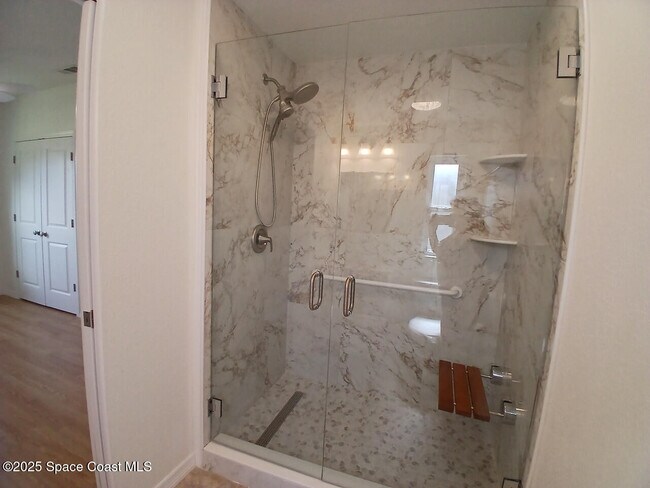 Building Photo - 4375 Sea Gull Dr