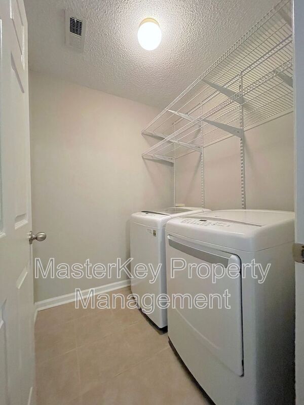 Building Photo - 132 Evening Star Dr