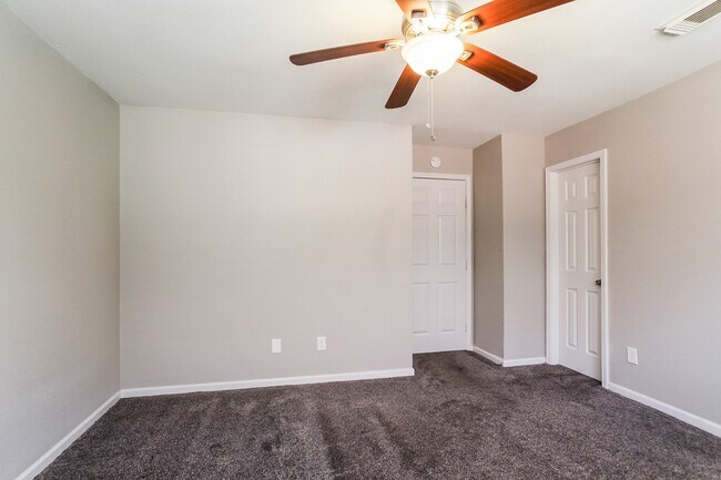 Building Photo - 14530 County Cress Dr