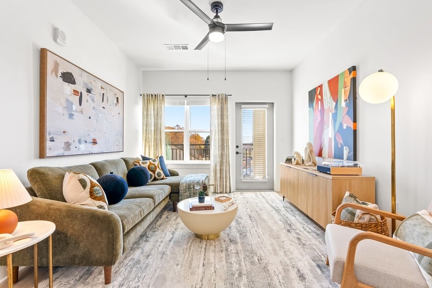 Building Photo - The Ashe