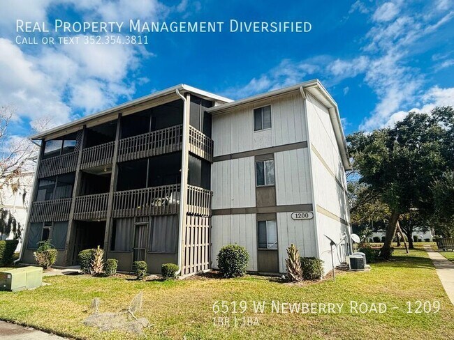 Building Photo - 6519 W Newberry Rd