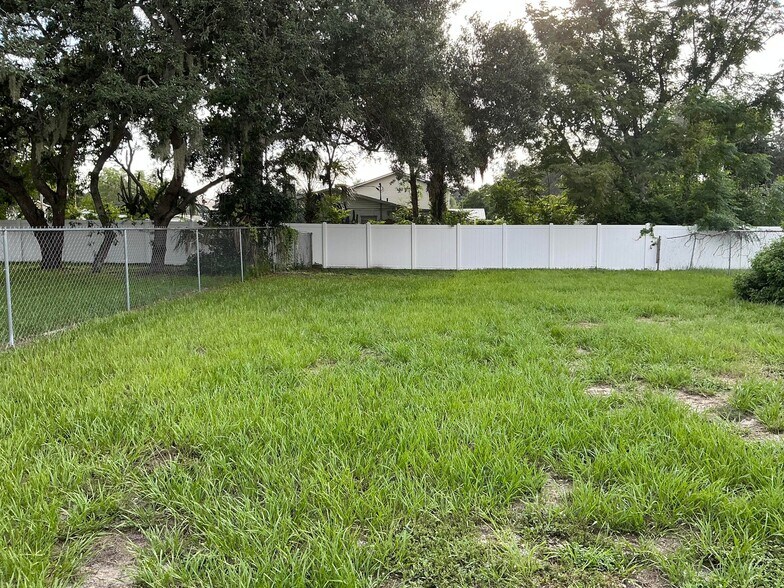 Building Photo - 6907 Mathers Ln