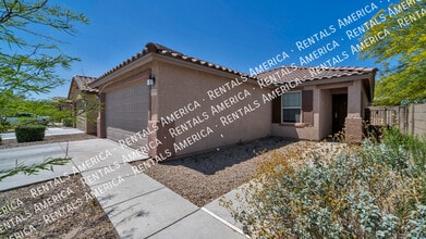Building Photo - 4910 S River Run Dr