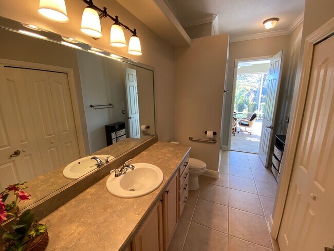 Building Photo - Spectacular and Luxurious Turnkey ANNUAL Lease in The Village of Bridgeport