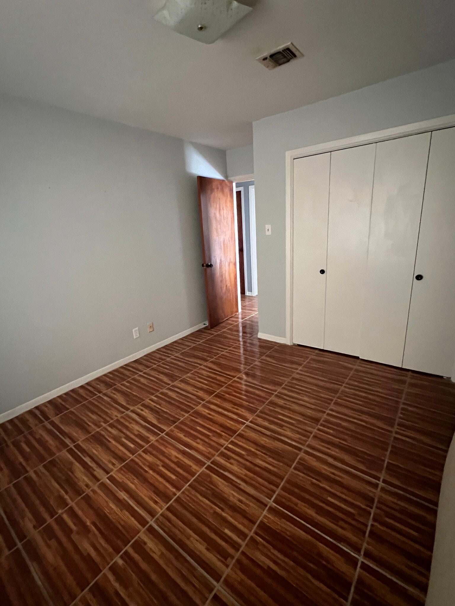 Bedroom 2 - 271 W County Road 2140