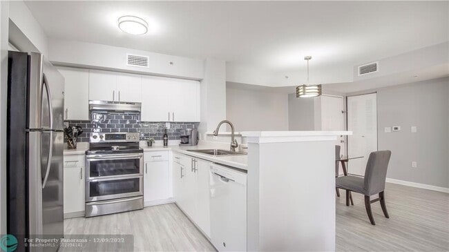 Building Photo - 7880 Sonoma Springs Cir