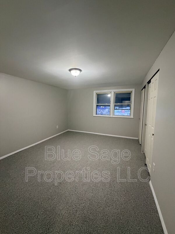 Building Photo - 3403 Township Line Rd