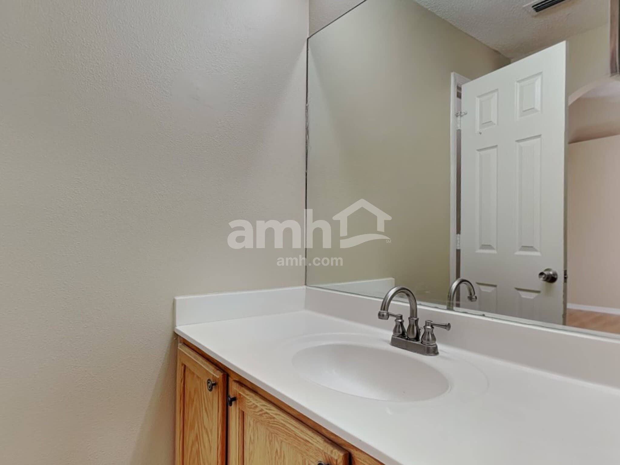 Building Photo - 30541 Double Dr