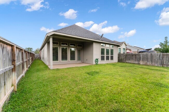 Building Photo - 156 Buckeye Dr