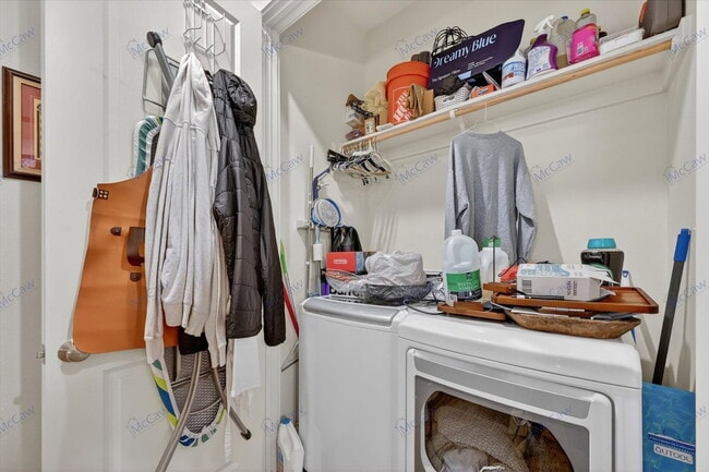 Building Photo - 5618 Lindell Ave