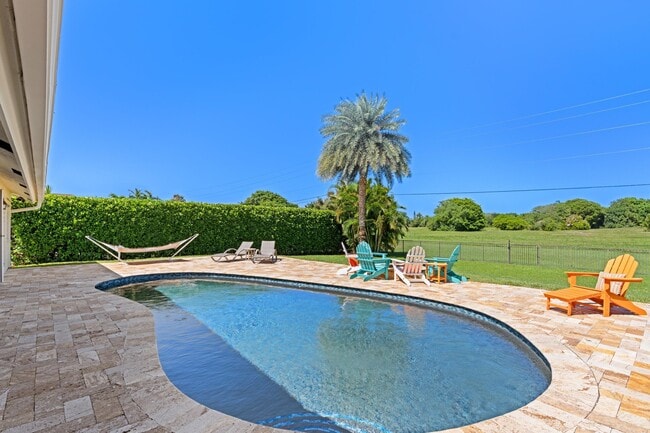 Building Photo - 7598 Fairway Trail