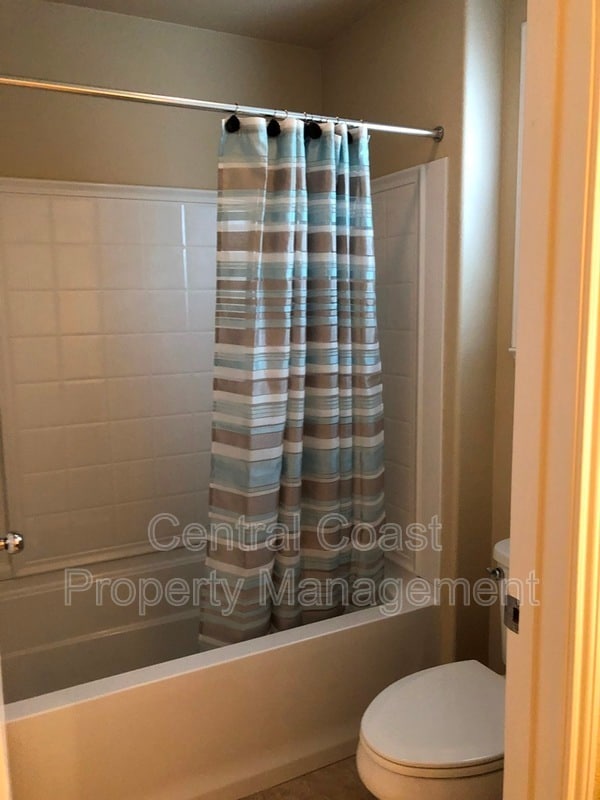 Building Photo - 16330 E Garrison Dr