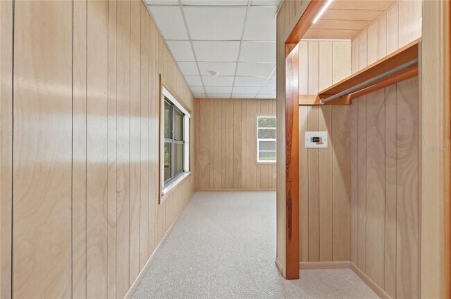 Building Photo - 767 Edison Rd