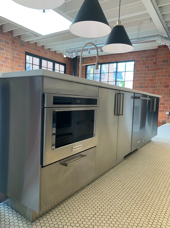 Building Photo - 855 N Pearl St