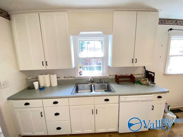 Building Photo - 1711 McCullough Ave NE