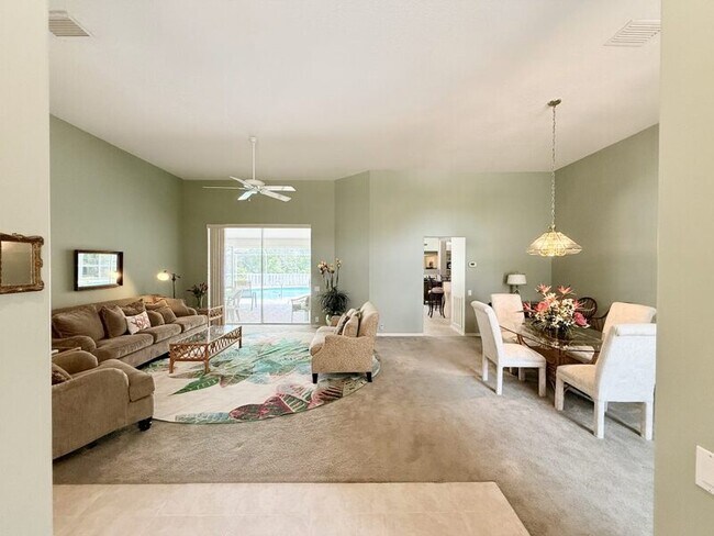 Building Photo - 8724 Ashbury Dr
