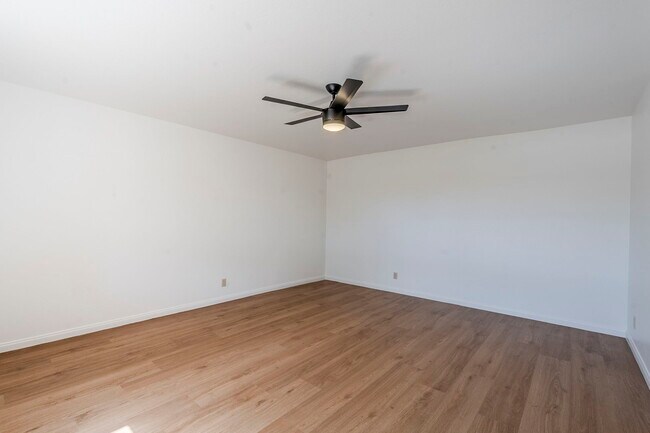 Building Photo - 834 N Constellation Way