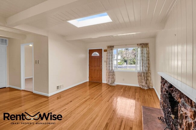 Building Photo - 4260 Ruthelma Ave