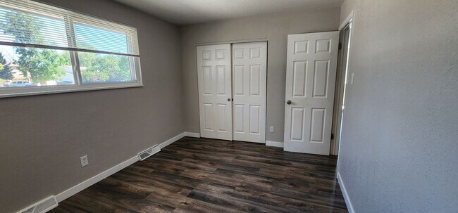 Building Photo - 3660 W 90th Ave