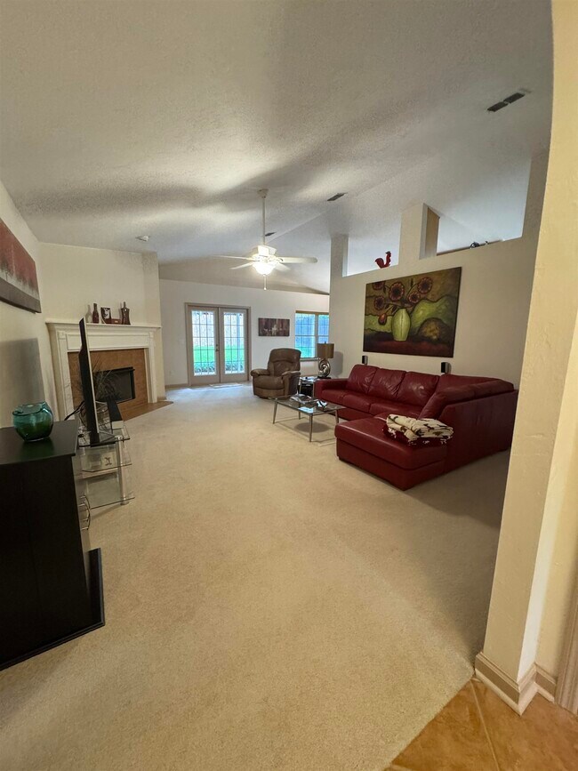 Building Photo - 1457 Applewood Way