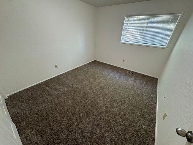 Building Photo - 4371 Madrona Way SE