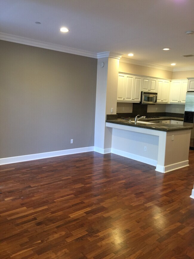 Primary Photo - 1317 Corte Alemano