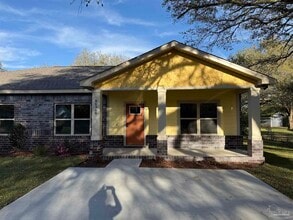 Building Photo - 8636 Messick St