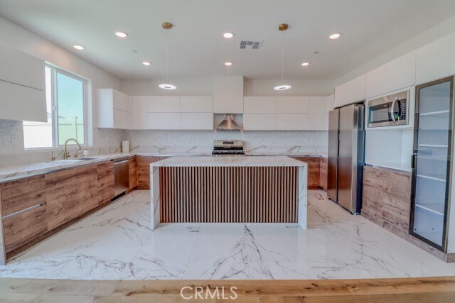Building Photo - 14433 Buvan Ct