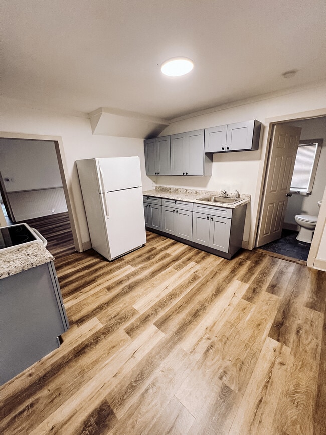 Building Photo - 20 Park St