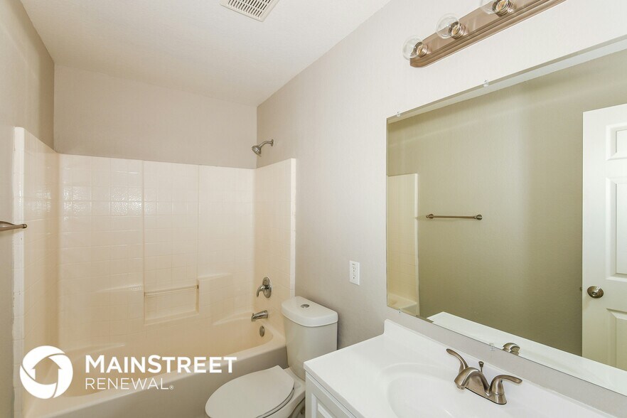 Building Photo - 3802 Southern Grove