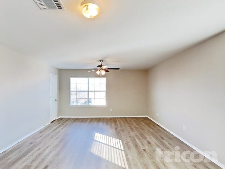 Building Photo - 156 Jefferson Dr