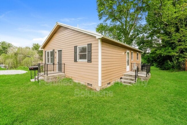 Building Photo - 1115 Wachovia St