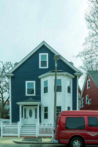 Primary Photo - 6 Gannett St