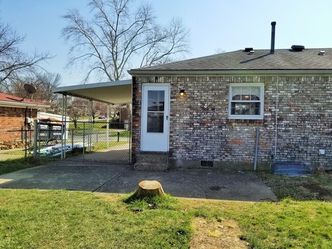 Building Photo - YOU CAN STOP YOUR SEARCH! BRAND NEW Jeffersontown Rental with 3 Bedrooms, 2 Full Baths, Brick Hom...