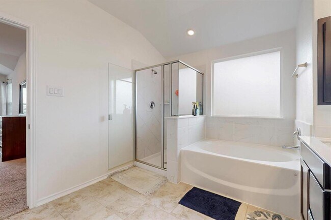 Building Photo - 1221 Volente Ln