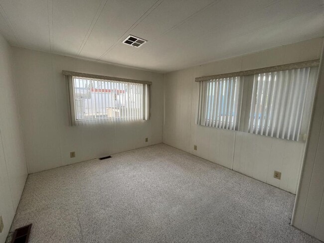Building Photo - 34447 Yucaipa Blvd