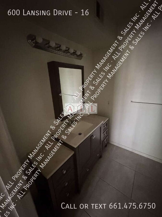 Building Photo - 600 Lansing Dr