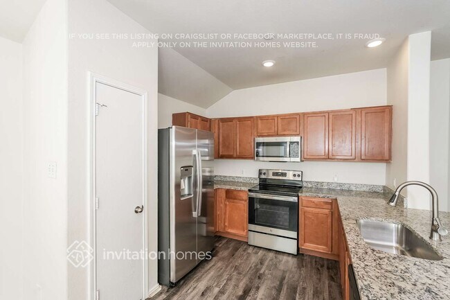 Building Photo - 1961 Courtside Dr