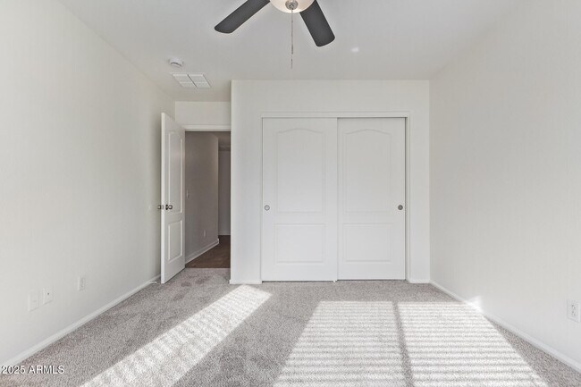 Building Photo - 42346 W Sunland Dr