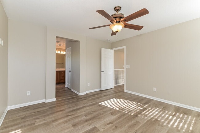 Building Photo - 9989 Panguitch Lake Ct