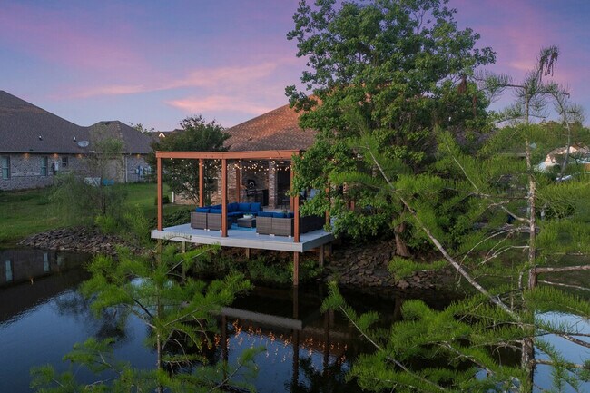 Building Photo - 15076 Audubon Lake Blvd